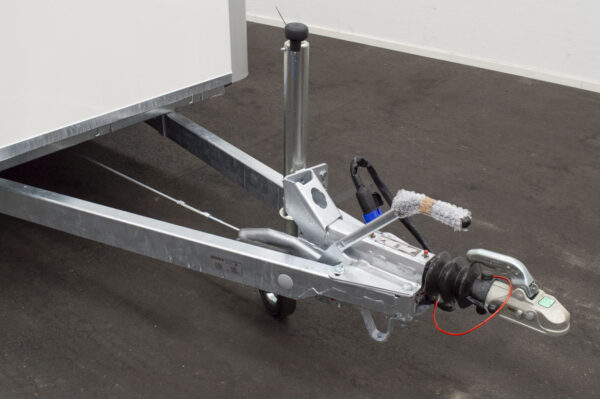 Henra gesloten bakwagen 315x158x160 1350Kg - Afbeelding 4