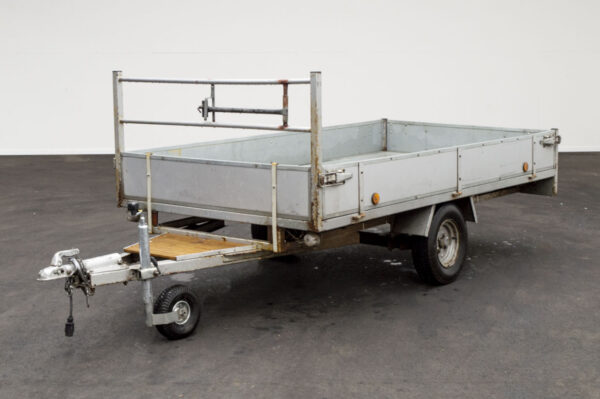 Ongeremde plateauwagen 267x140x22 cm