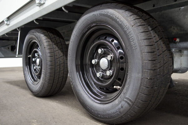 Henra Plateauwagen 351x185 2000Kg - Afbeelding 11