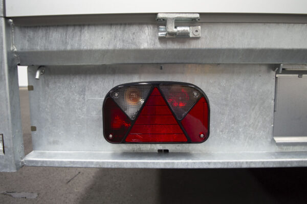 Henra Plateauwagen 351x185 2000Kg - Afbeelding 4