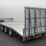 Nugent Machinetransporter B5523T Beavertail Alu + Achterklep