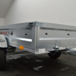 Walltrailer met zijschotten