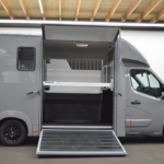 Audi Nardo Grey horsetruck met zwarte Black Edition details