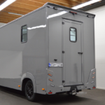 Occasion horsetruck met volledig nieuwe en ongebruikte Vigo paardenopbouw
