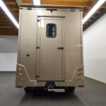 VIGO 2-paards horsetruck occasion met nieuwe opbouw