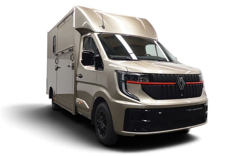 Foto Vigo 2-paards horsetruck occasion uit 2024 met enkele cabine en nieuwe opbouw nieuw type