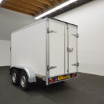 Syma 2000kg gesloten bakwagen